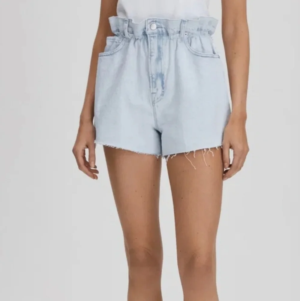 Bershka Paperbag Waist High Rise Denim Shorts, Sz 8 - Picture 2 of 6